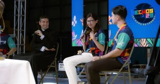 No somos competencia, sino hermanos: la sinfonía de la misión digital
