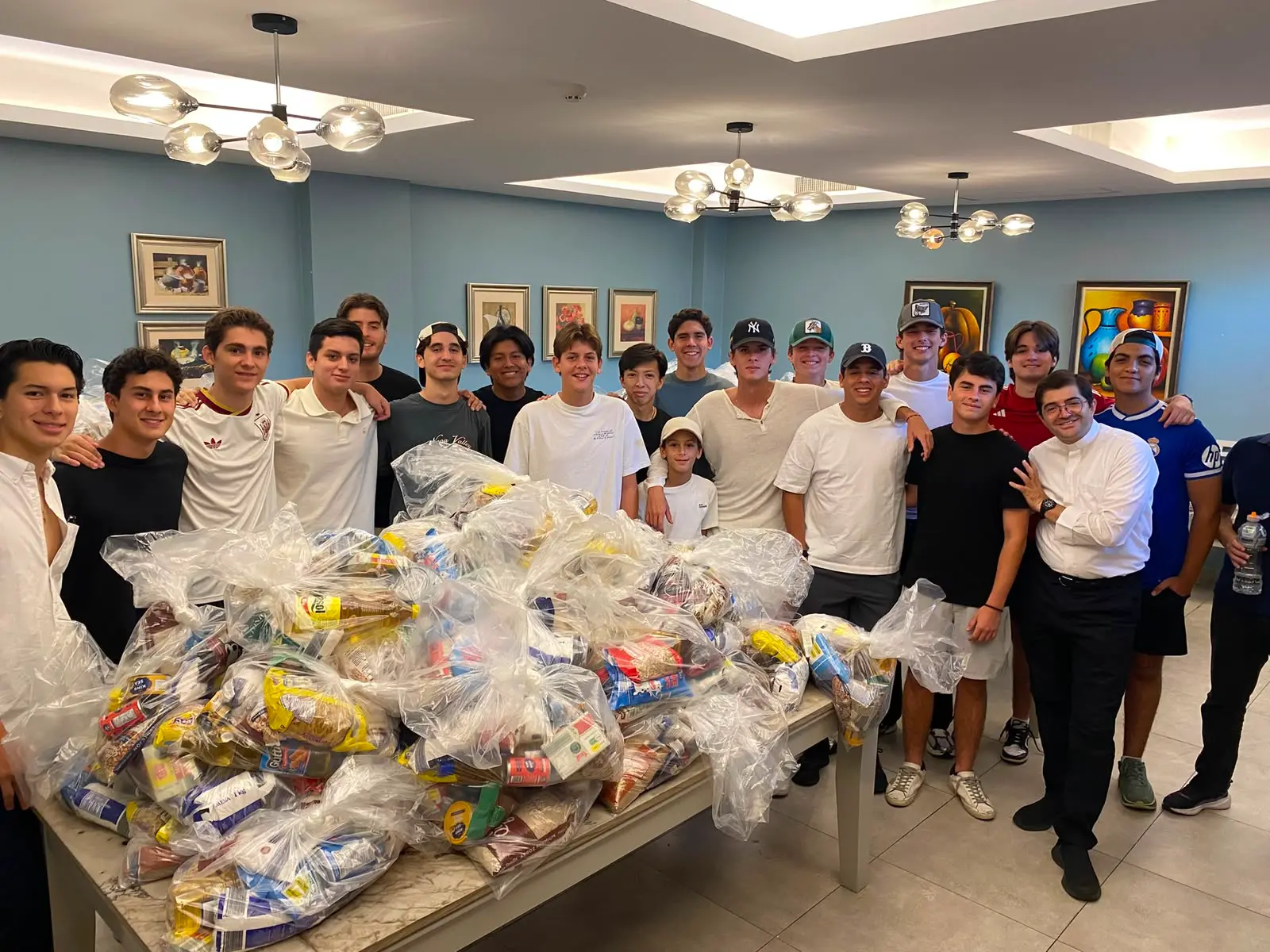 Grupo de amigos del colegio Torremar